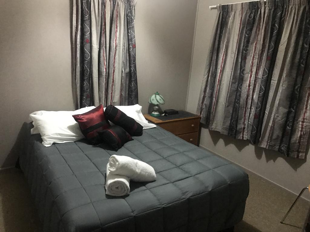 Windsor Lodge & Caravan Park Waitahanui מראה חיצוני תמונה